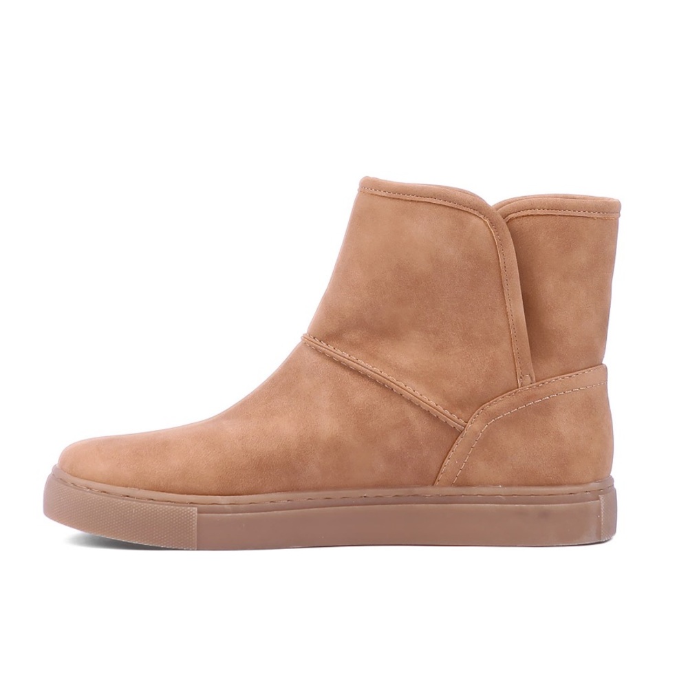 DV DOLCE VITA Aurelia Faux Shearling Boot - Size 6